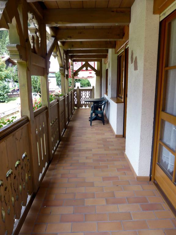 Appartamenti Majon Sotroi 坎皮泰洛迪法萨 外观 照片